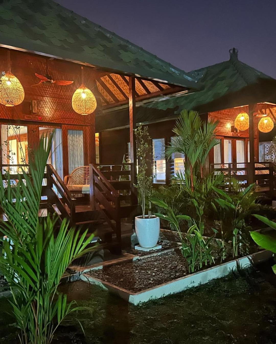 Kura Kura House Hotel Sekongkang Exterior foto